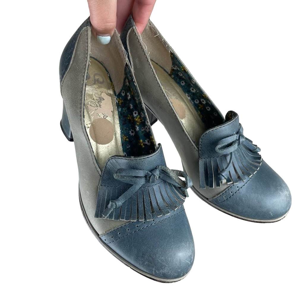 Seychelles Low Heel Closed Toe Tassels With Bow Floral Detail Women Shoe Size - Picture 3 of 9